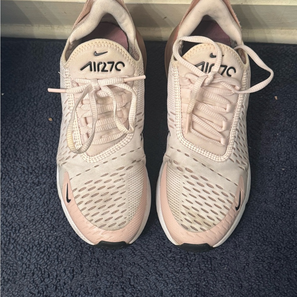 Nike Air270 Women's Athletic Shoes - Pale Pink